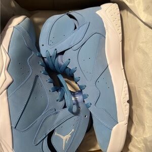 Air Jordan 7 Retro “Pantone”